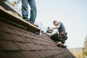 Local Roofers in Carlos City, IN